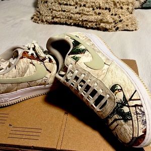 New Nike Air Force Ones out the box!!